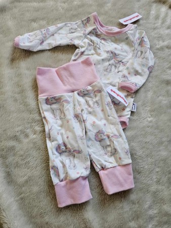 Håndlaget body og bukse, Unicorn 